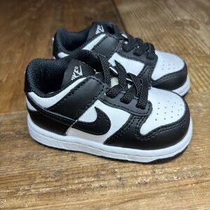 Nike Dunk Low Black White Panda Infant Size 4C l
CW1589-100